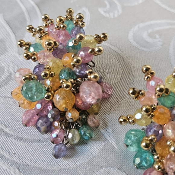 Vintage Colorful Bead Cluster Chainmill Earrings - Picture 4 of 7